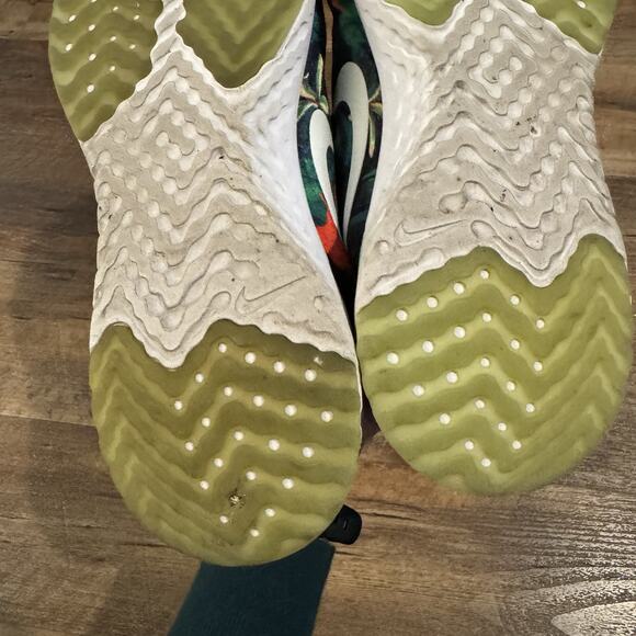 Nike Men's Odyssey React Running Shoe Black Tropical Floral AV3255-001 Size 11 - Picture 11 of 13